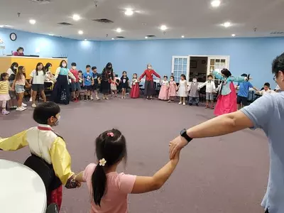 섬기는 한국학교 '추석잔치'