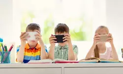 청소년‘스마트폰 중독’어떻게 고칠 수 있을까?