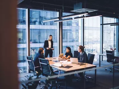 미국 직장인 절반 사무실 돌아왔다