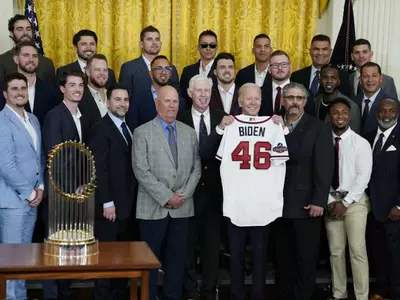 〈포토뉴스〉 바이든 브레이브스 선수단 백악관 초청