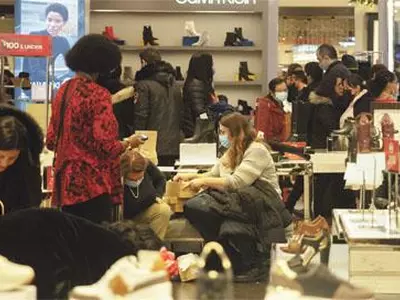 “치솟는 물가로 매우 스트레스 받는다”