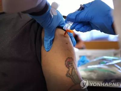 "25년내 코로나보다 더 최악상황 올 수도"