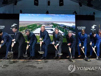 첫삽 뜬 현대 전기차공장…"한국은 신뢰할 파트너"