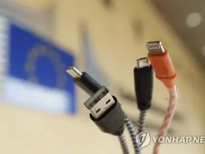 2024년부터 아이폰 충전단자로 삼성 갤럭시폰 충전 가능해질듯