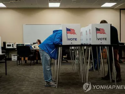 중간선거 공화 지지 46% vs 민주 지지 44%…공화당 상승세