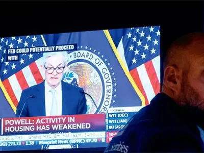 인플레이션 잡기 위해 주택시장 희생시키나