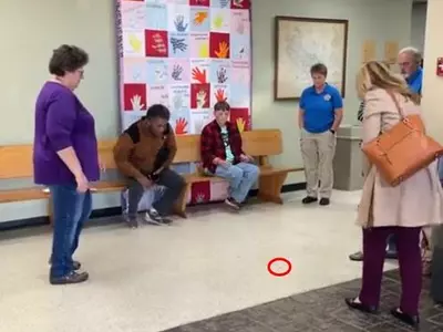 [중간선거] 동전 던져서 뒷면 나와 당선…'행운의 시장님' 속출