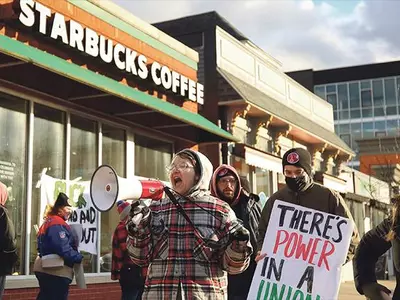 목소리 높이는 스타벅스 노조, 첫 집단파업까지