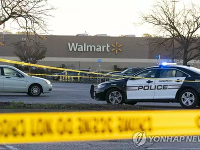 추수감사절 버지니아 월마트 총격범은 관리자…"휴게실에 난사"