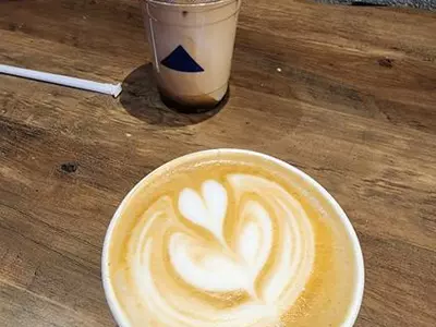 커피 즐겨 마시는 여성, 자궁내막염 위험 24% 줄어