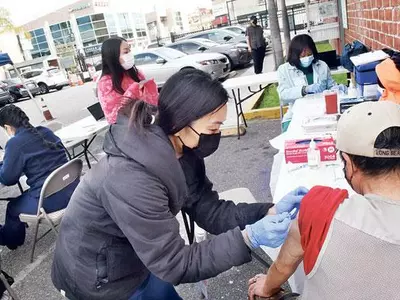 [송년시리즈 - 파노라마 2022] 코로나·독감·RSV까지 ‘기승’