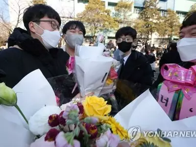 "웃음, 정말로 전염된다…전염 기제는 여전히 미궁"