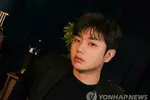 가수 샘김 부친 미국서 강도 총격에 사망…소속사 "깊이 애도"