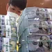 ‘킹달러’ 돌아오나… 원·달러 환율 다시 1,300원대 육박