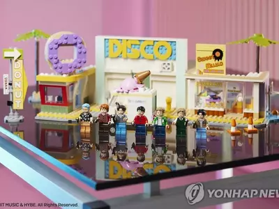 WSJ "방탄소년단 레고 출시, BTS 영향력·시장성 시험대"