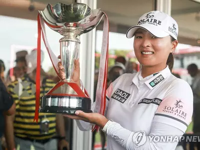고진영, LPGA 투어 HSBC 월드챔피언십 2연패…투어 통산 14승째