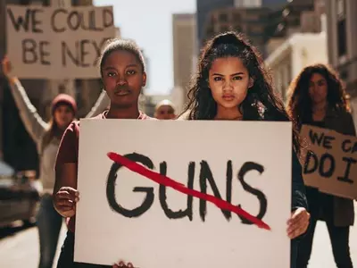 총기난사 최악의 해… 벌써 100건 ‘훌쩍’