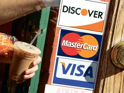 고금리 속 크레딧카드 빚 사상 최고