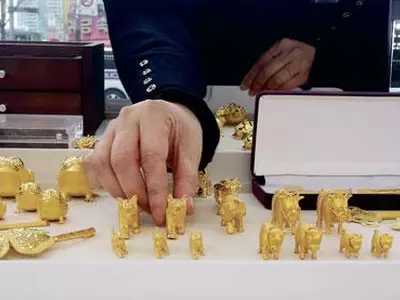 금값 온스당 2,000달러 돌파… 사상 최고가 육박