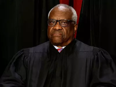 토머스 연방대법관, ‘호화 향응’ 의혹 파문