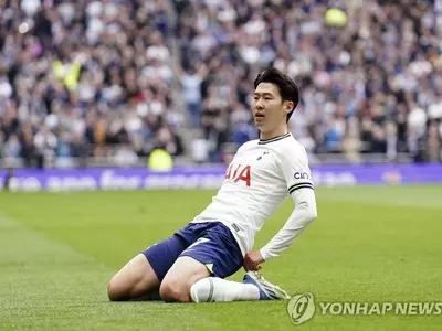 손흥민, 아시아 최초·역대 34번째 'EPL 100골'…팀은 2-1 승리