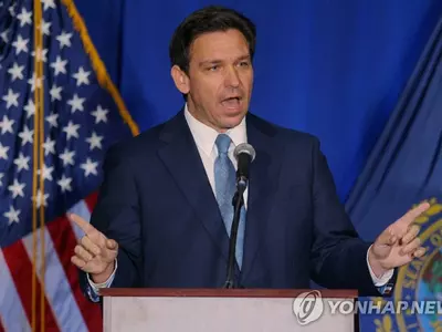 디샌티스측, 첫 TV광고서 트럼프 비판…트럼프, 3천400만달러 모금