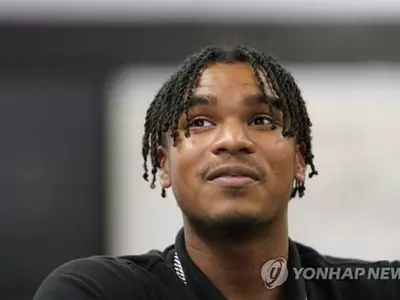 대학 185곳 합격한 흑인 소년…장학금 1천만달러 제안받아