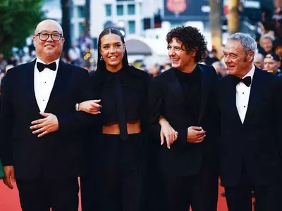 칸 국제영화제 화려한 폐막…‘아나토미~’ 황금종려상