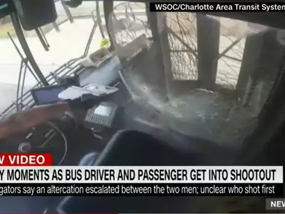 달리는 버스서 운전기사·승객 총격전