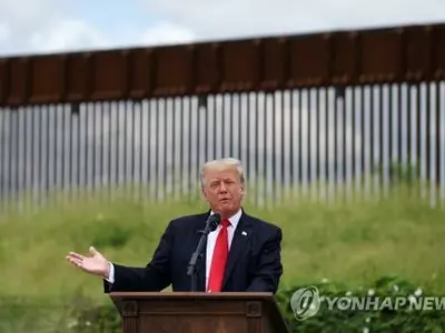 트럼프 "출산 관광 끔찍"…'미 출생시 시민권' 제도 폐지 공약