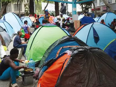 미 국경 향해 몰려드는 이민자들 텐트촌