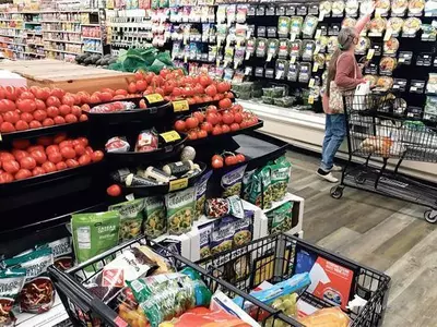 5월 소비자물가 4.0%↑, 2년여만에 최소폭…금리 동결? 인상?