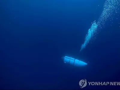 타이태닉 관광 잠수정 '무선' 조이스틱으로 조종…"연결문제?"
