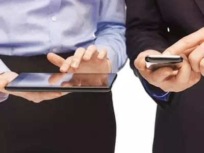 손가락·손목 아픈데… 손목터널증후군 아닌 손목건초염?