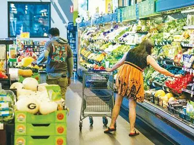 “장바구니 물가는 ‘한계수준’ 턱밑… 서민들 고통”