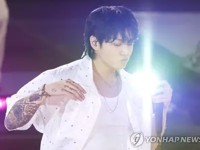 뉴욕 폭우에도 팬 열광시킨 BTS 정국…"날씨가 제 편 아니었다"