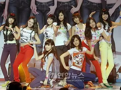 롤링스톤 선정  ‘가장 위대한 K팝’ 1위는 소녀시대 ‘지(Gee)’