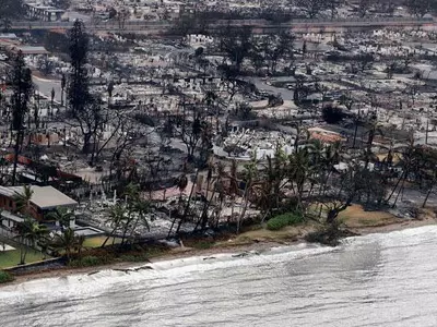 해안주택 수백채 잿더미 ‘악몽의 지상낙원’