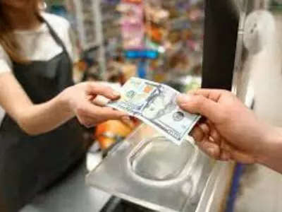 미 소비자, 물가 인상으로 월 709달러 추가 지출