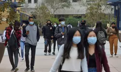 애틀랜타 대학들, "마스크 다시 의무 착용해야"