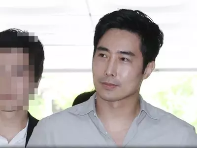 우크라 무단 입국 이근, 집유 기간  ‘무면허 운전’ 입건