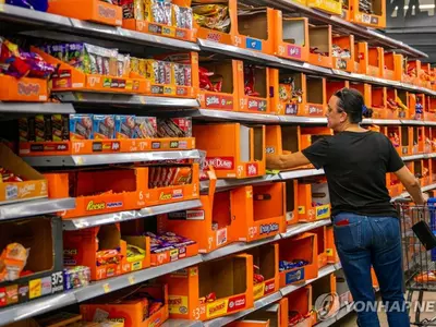 핼러윈 대목 앞두고 과자 가격↑…카카오 가격 폭등 탓