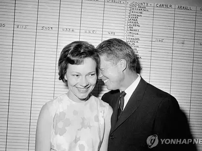 먼저 떠난 로절린, 카터의 77년 해로 동반자…"완전한 파트너"