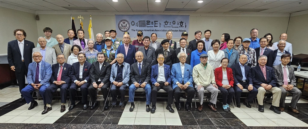 16일 한인회관에서 열린 2024 애틀랜타 코리안페스티벌 준비위원회 발대식 참석자들이 한자리에 모였다.