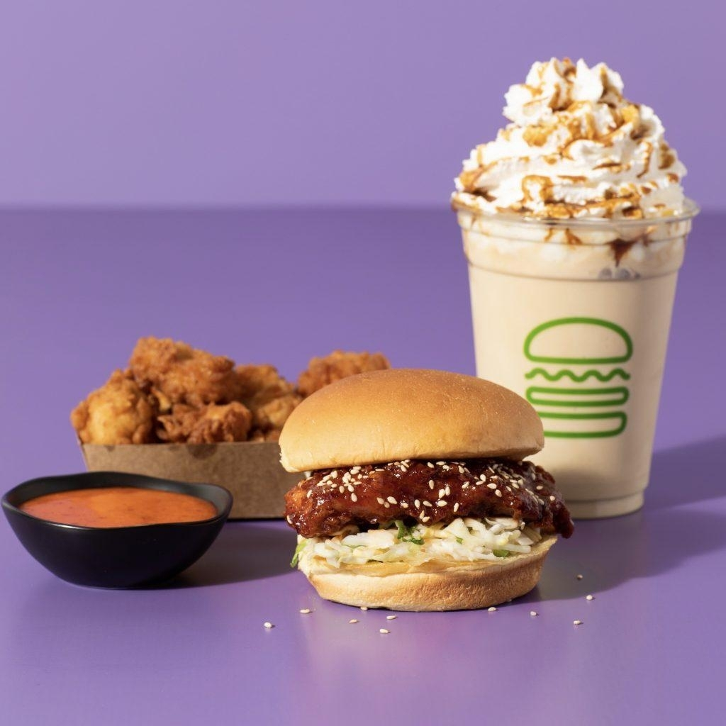 쉐이크쉑의 '한국식 프라이드치킨 샌드위치'[쉐이크쉑(Shake Shack) 블로그 게시 사진. 재판매 및 DB 금지]