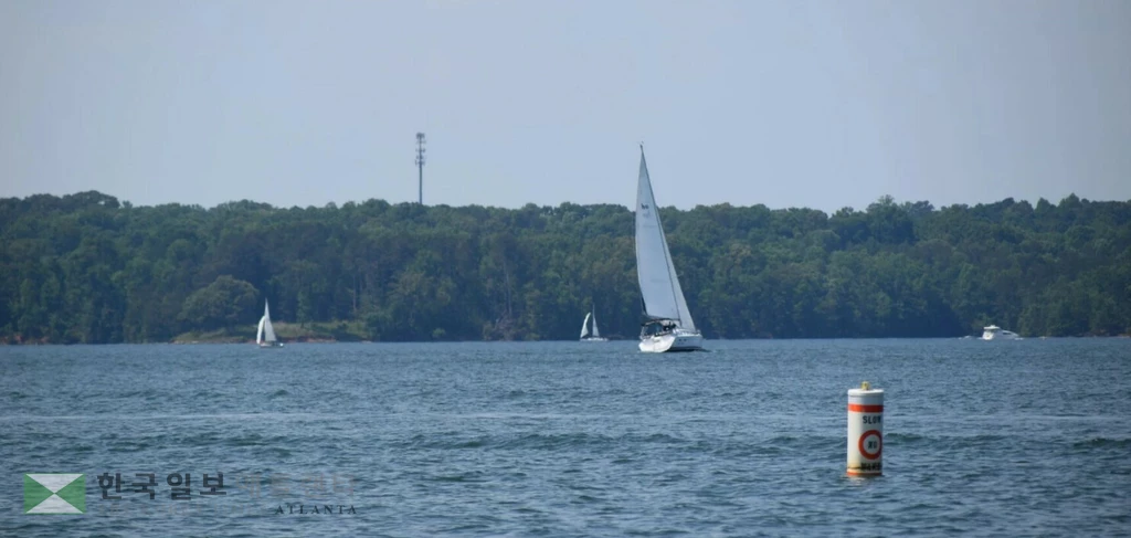 지난 메모리얼 데이 연휴를 앞두고 폐쇄됐던 레이크 레이니어 주변 공원 20곳 중 7곳이 추가로 개방된다.