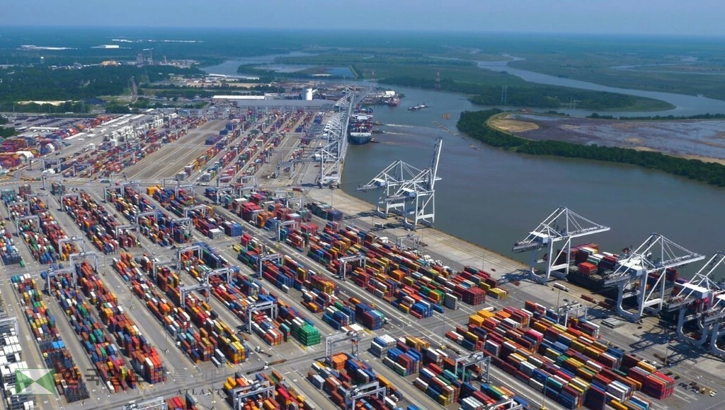 사바나 항구 모습. 한국에 대한 상호관세 부과는 자동차 관세에 이은 이중 타격으로 조지아 경제에 악영향을 미칠 것으로 AJC가 8일 보도했다.
<사진=GPB>