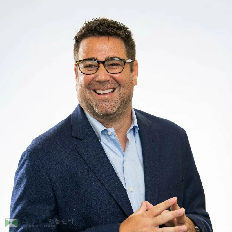 마이클 오닐 로열 트러스트 뱅크 신임 행장.