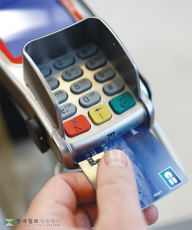  신용평가사 페어 아이작(FICO)은 BNPL 대출 이용 기록을 반영하는 새로운 크레딧 점수 모델을 올가을부터 적용할 예정이라고 최근 발표했다. [로이터]