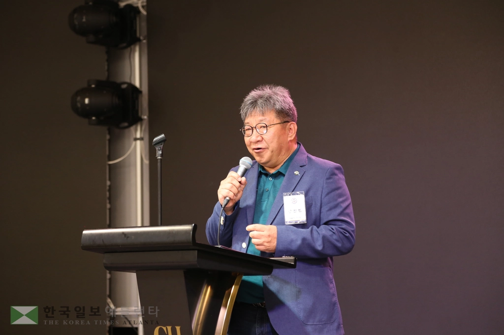 강신범 이사장.